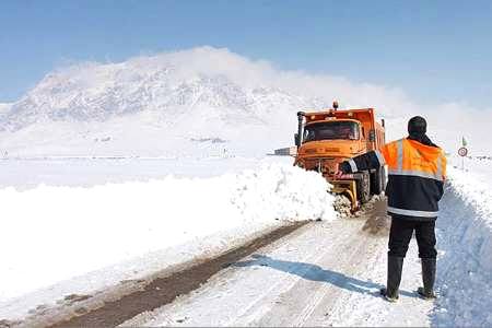 راهداران زمستانی مازندران به طور موقت در گردنه های برفگیر مستقر شدند