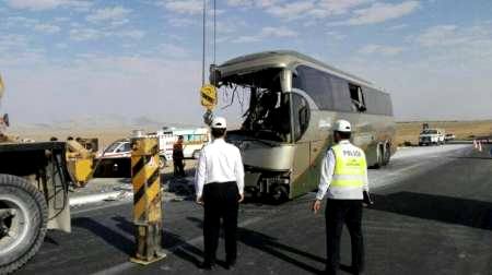 امداد رسانی به مسافران 2 اتوبوس درجاده هراز