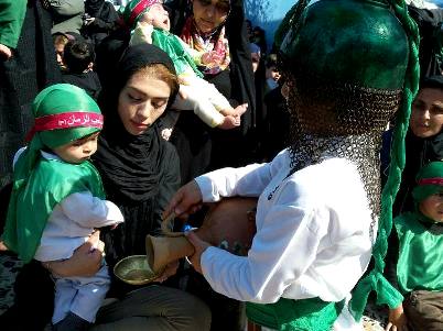 طنین لالایی لای لای طفل شیرخواره کربلا در دیار علویان/ کودکانی که نظر علی اصغر شدند