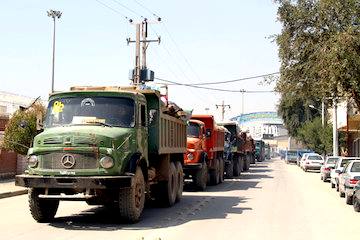 ممنوعیت تردد کامیون بالای ۵۰ سال عمر در جاده‌های گیلان/ رشد ۶.۲ درصدی حمل کالا در جاده‌های استان