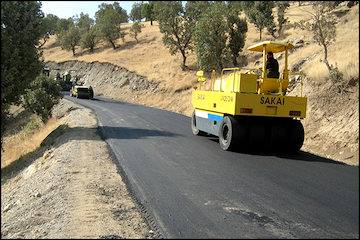 آغاز عملیات بیس و آسفالت راه روستایی میناگران در استان همدان