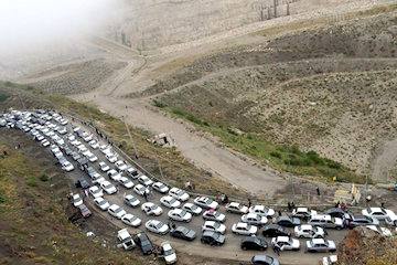 ترافیک پر حجم در جاده های شمالی