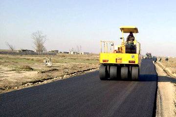 زیرسازی و آسفالت گرم  ۱۰۴ کیلومتر راه روستایی در ایرانشهر طی سال ۹۶